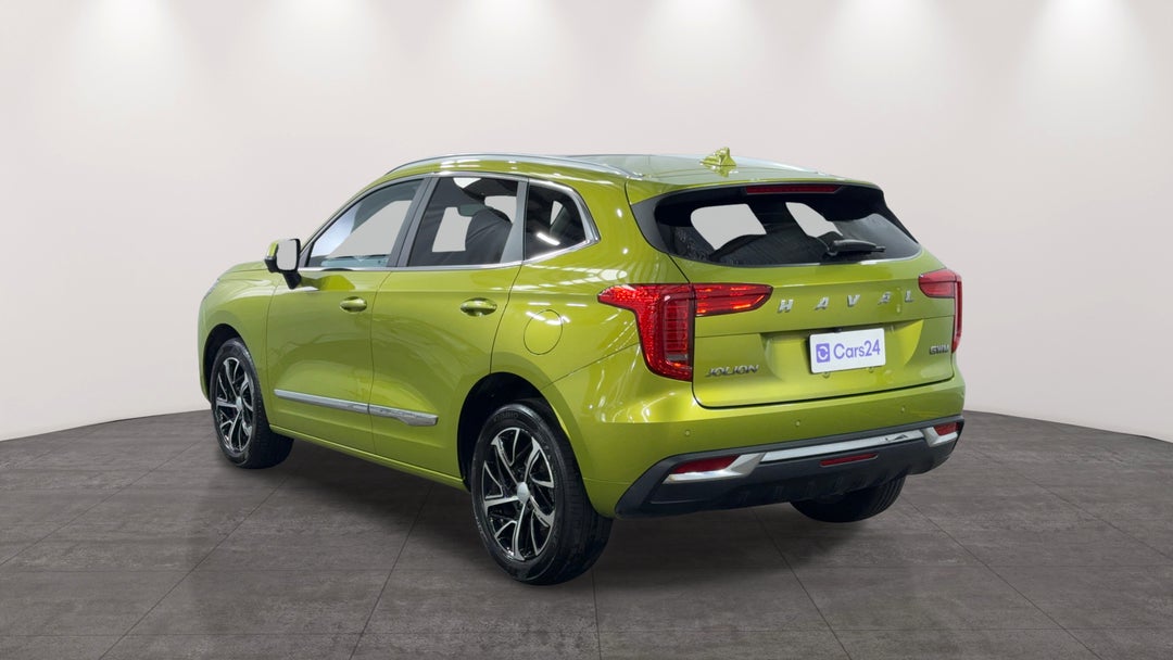 Left Back Diagonal (45- Degree) View