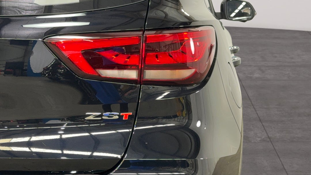 Badge (Boot Right Side)