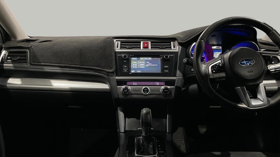 2017 Subaru Outback 2.5i  AWD, Automatic, 102900 km, Dashboard View