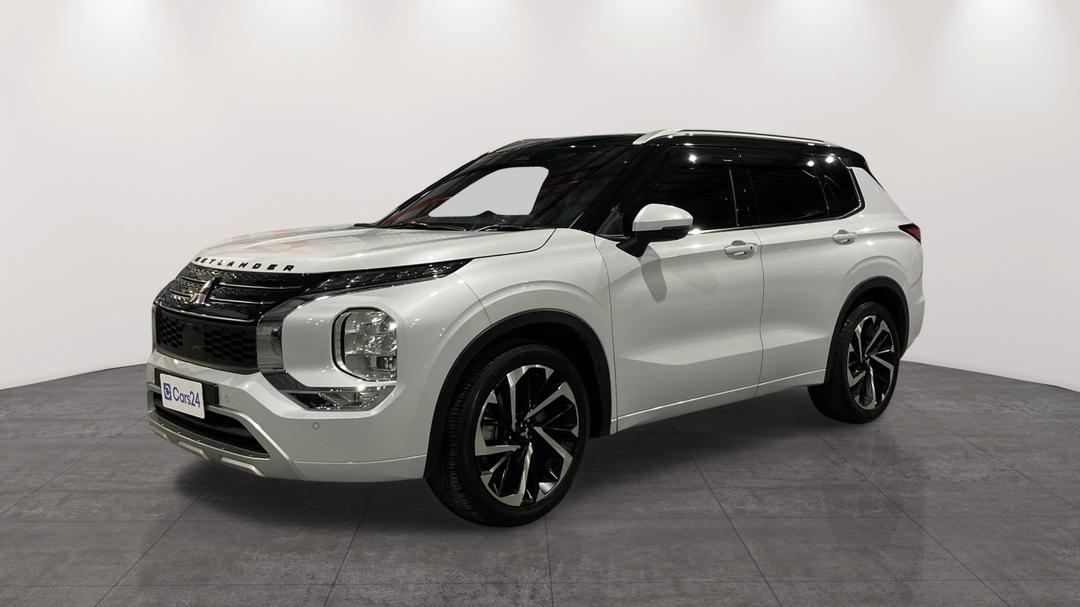 2024 Mitsubishi Outlander Exceed Tourer 7 Seat (AWD), Automatic, 31977 km, Left Front Diagonal (45- Degree) View