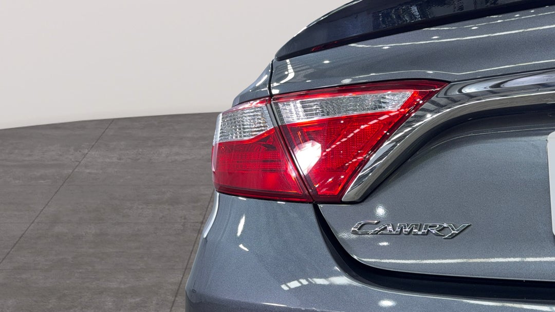 2017 Toyota Camry Rz S.e., Automatic, 47431 km, Badge (Boot Left Side)