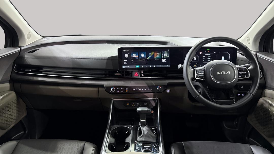 2025 Kia Carnival Sport+, Automatic, 3216 km, Dashboard View