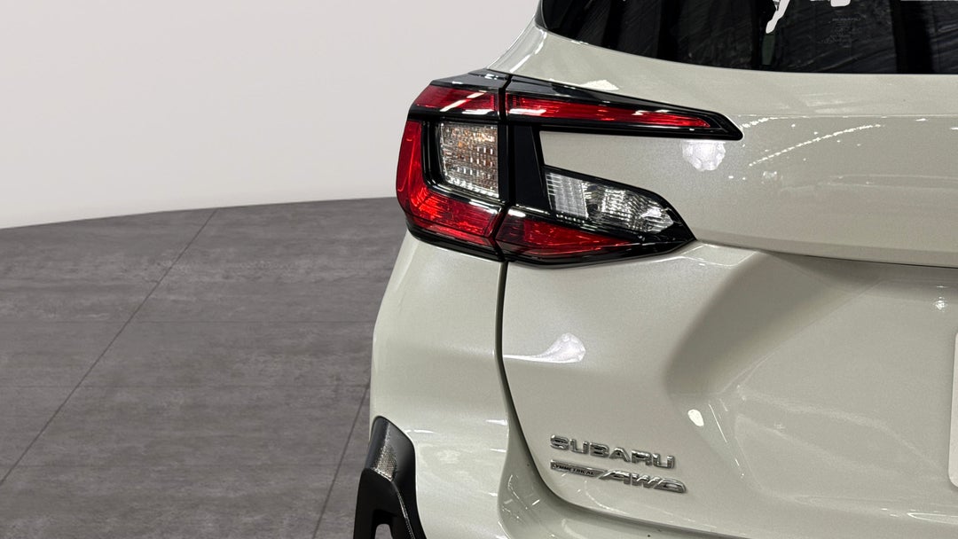 2024 Subaru Crosstrek AWD 2.0l, Automatic, 23805 km, Badge (Boot Left Side)