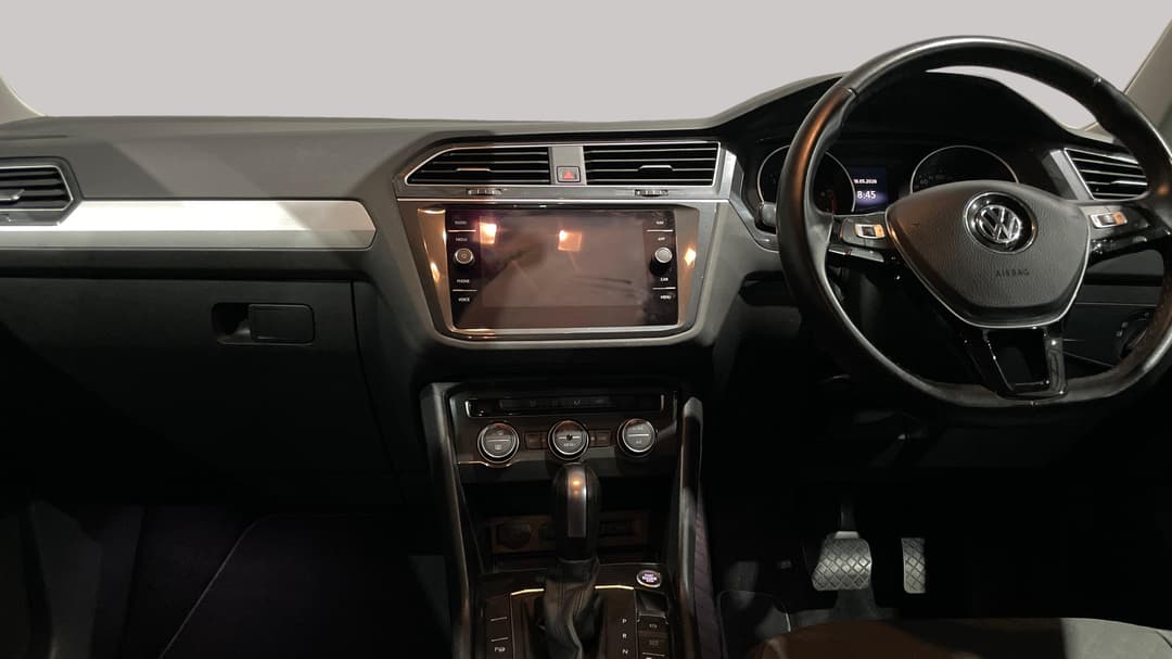 2020 Volkswagen Tiguan 110 Tsi Comfortline, Automatic, 67627 km, Dashboard View