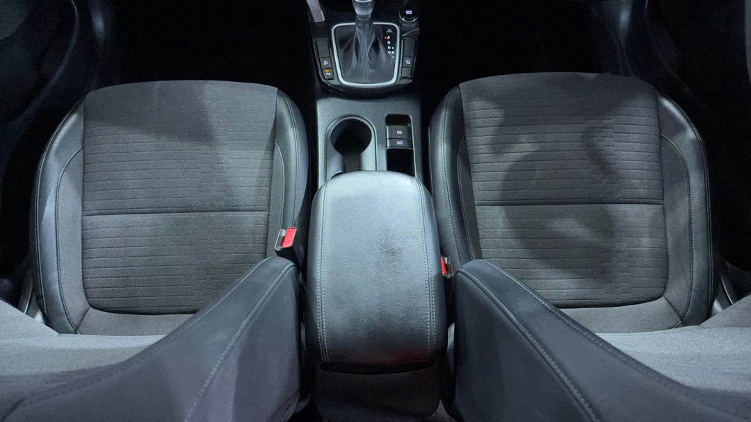 2021 Kia Seltos Sport+ (fwd), Automatic, 112619 km, Center Console