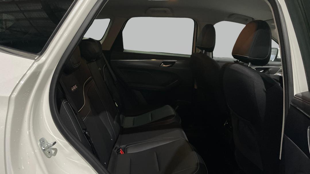 2023 GWM Haval Jolion Lux, Automatic, 14250 km, Right Side Rear Door Cabin View