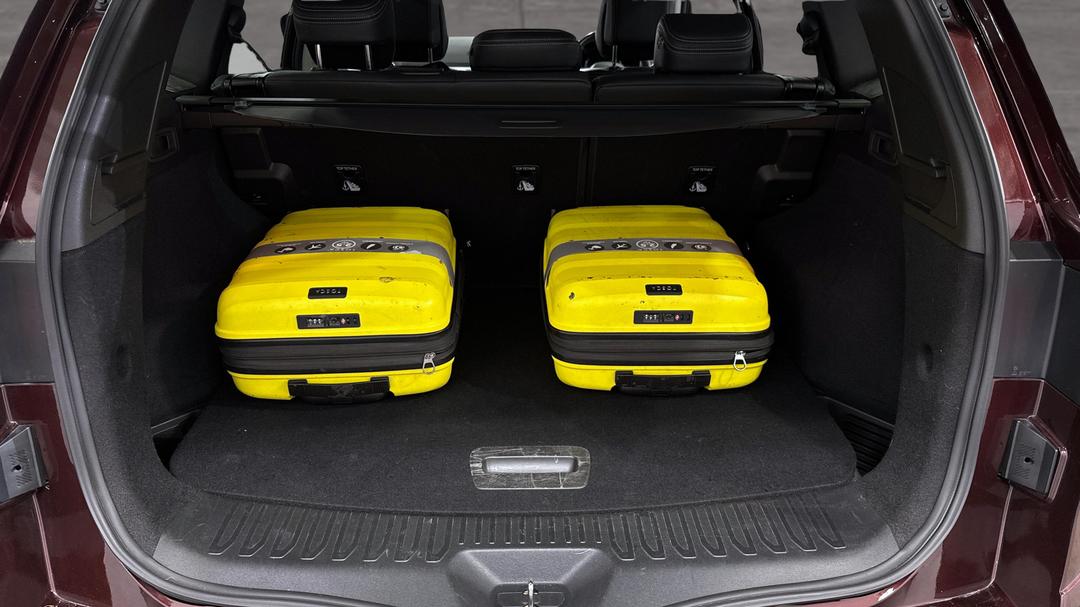 2023 Renault Koleos Zen (4x2), Automatic, 63556 km, Boot Inside View with Luggage
