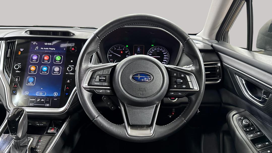 2021 Subaru Outback AWD, Automatic, 85753 km, Steering Wheel Close-up