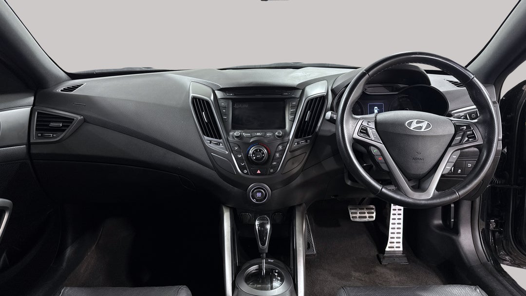 2015 Hyundai Veloster Sr Turbo, Automatic, 83696 km, Dashboard View