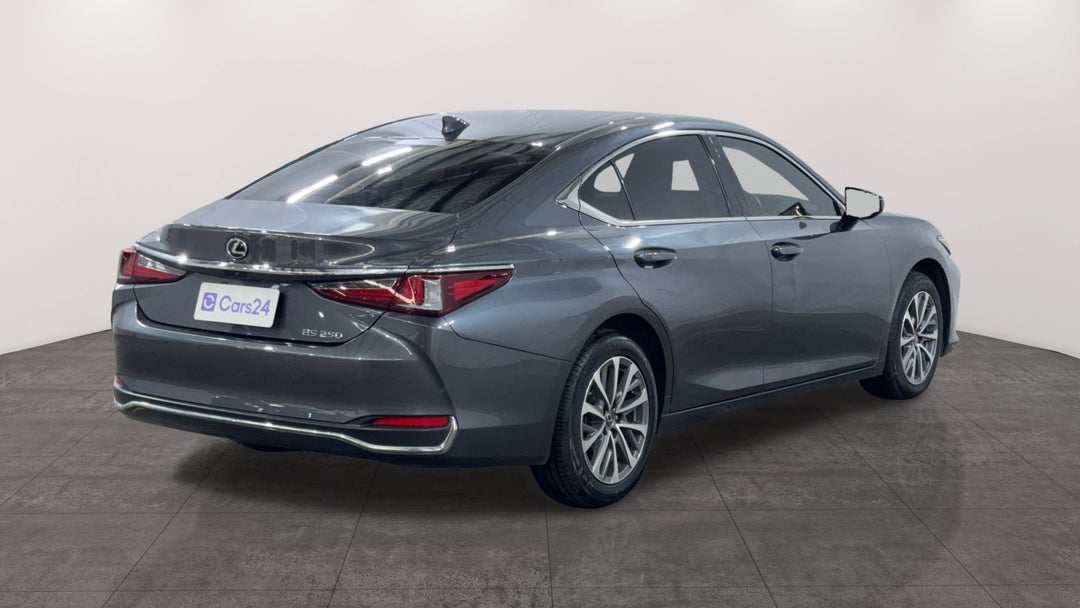 2023 Lexus Es250 Luxury, Automatic, 22652 km, Right Back Diagonal (45- Degree) View