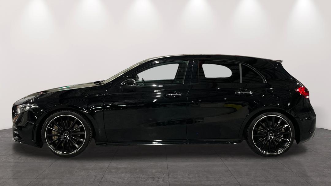 2022 Mercedes-amg A35 4matic, Automatic, 55418 km, Left Side View