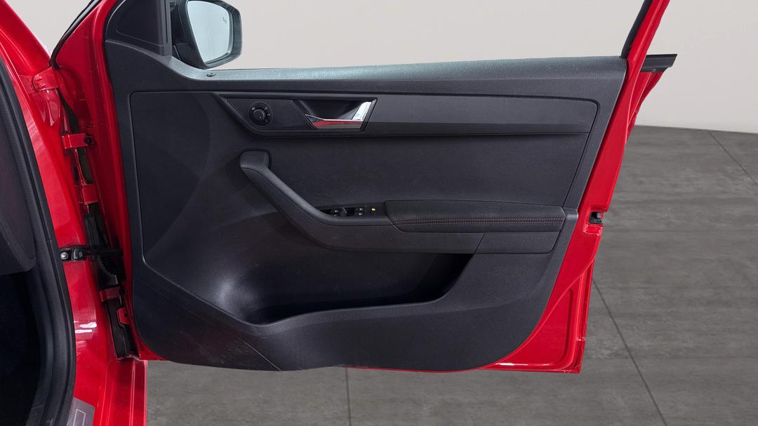 2018 SKODA Fabia 81 Tsi Monte Carlo, Automatic, 158906 km, Speaker View