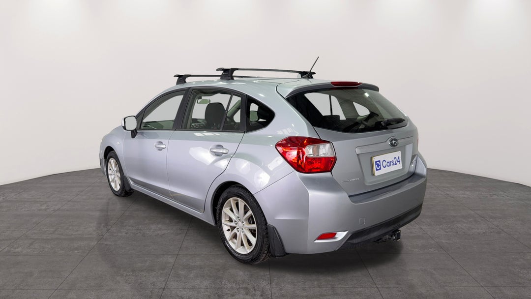 Left Back Diagonal (45- Degree) View