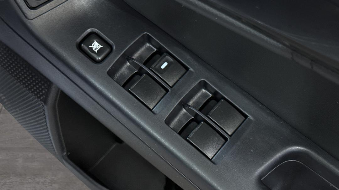 2017 Mitsubishi Lancer Es Sport, Automatic, 83918 km, Drivers Side Door Panel Controls