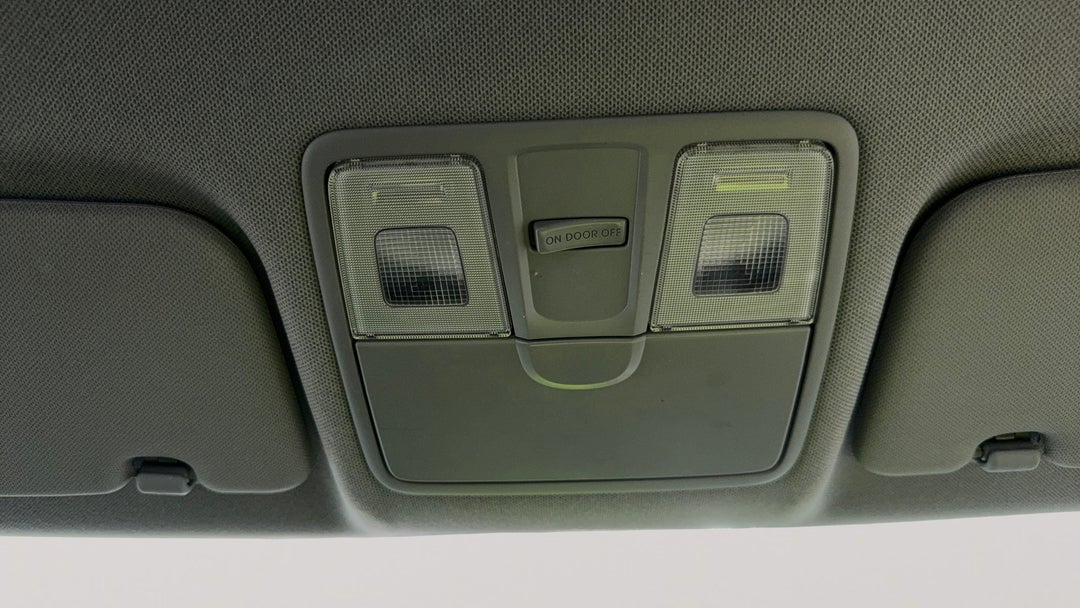 On-Roof Controls/Sunglass holder