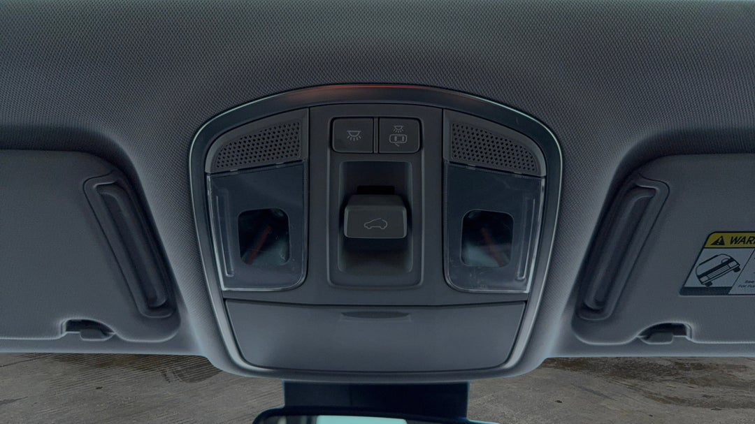 On-Roof Controls/Sunglass holder