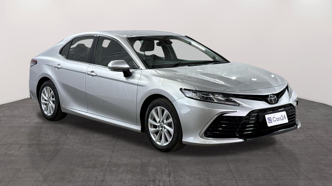 2024 Toyota Camry Ascent, Automatic, 51267 km, Right Front Diagonal (45- Degree) View