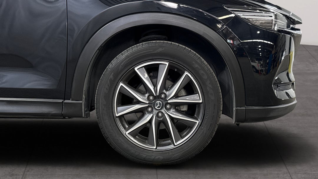 2017 Mazda CX-5 Gt (4x4), Automatic, 104839 km, Right Front Wheel