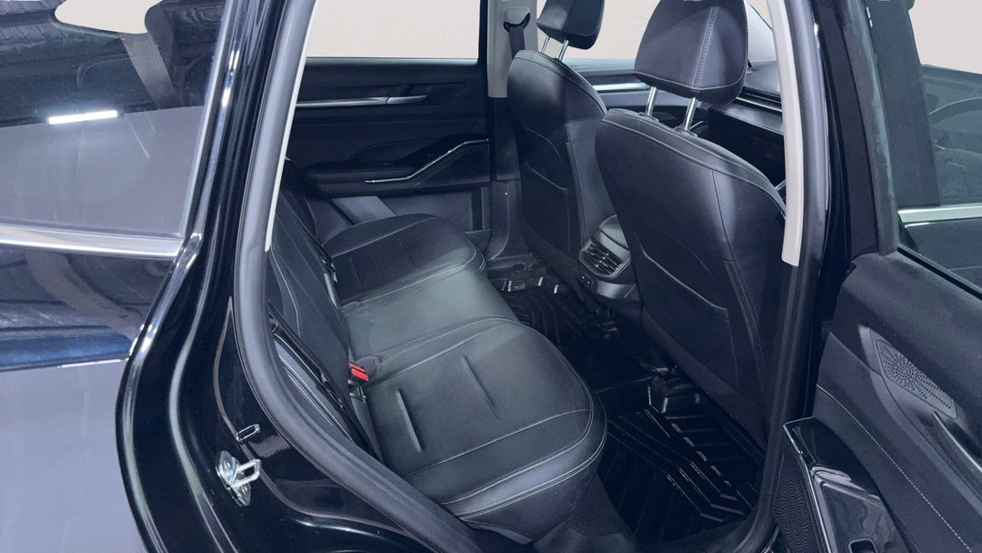 2022 GWM Haval H6 Vanta Awd, Automatic, 93430 km, Right Side Rear Door Cabin View