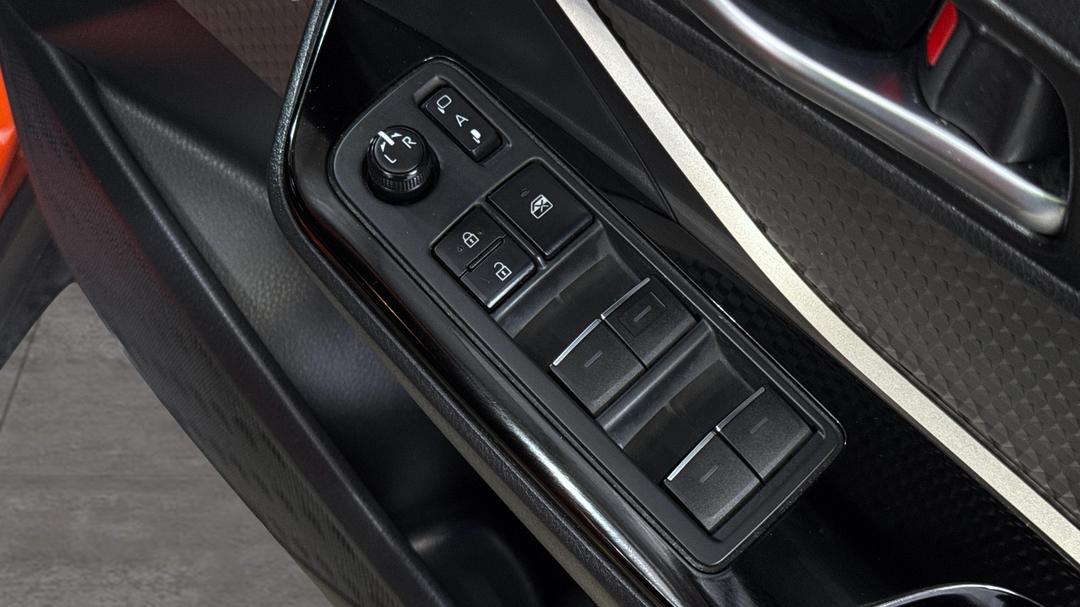 2019 Toyota C-HR Koba (2WD), Automatic, 12042 km, Drivers Side Door Panel Controls