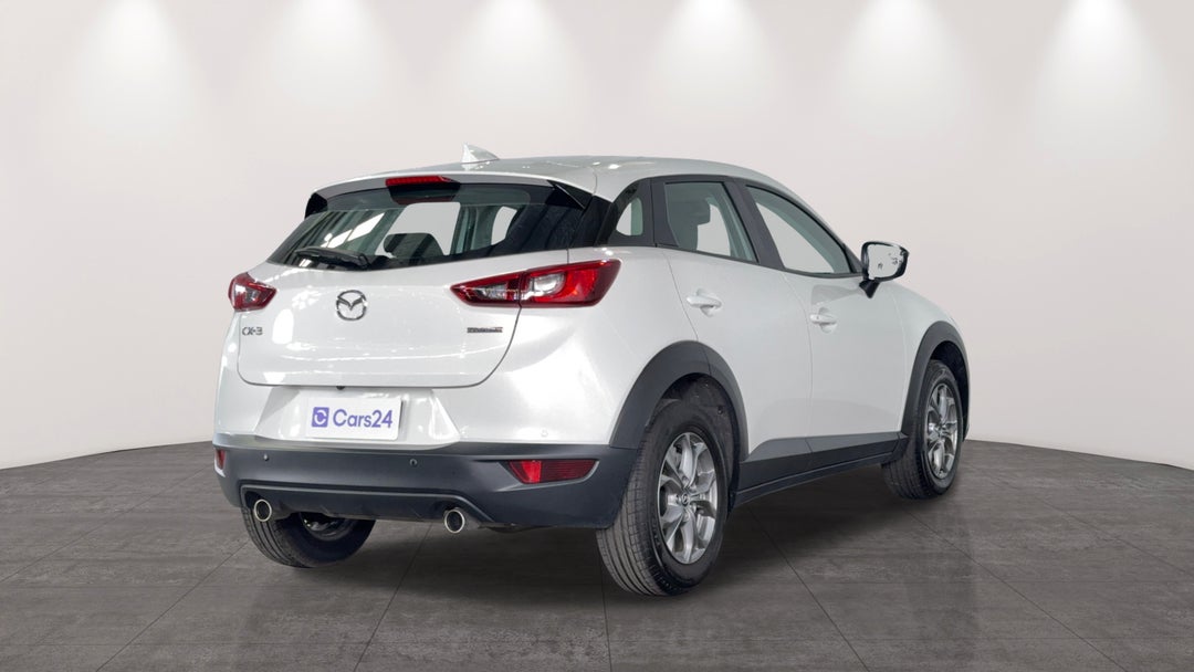 Right Back Diagonal (45- Degree) View