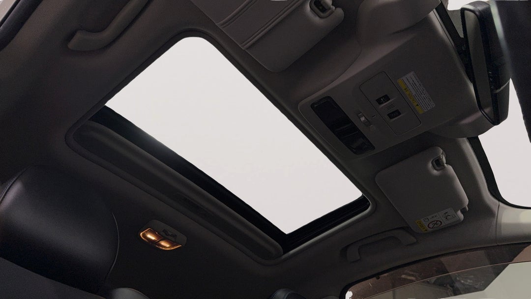 Interior Sunroof/Moonroof