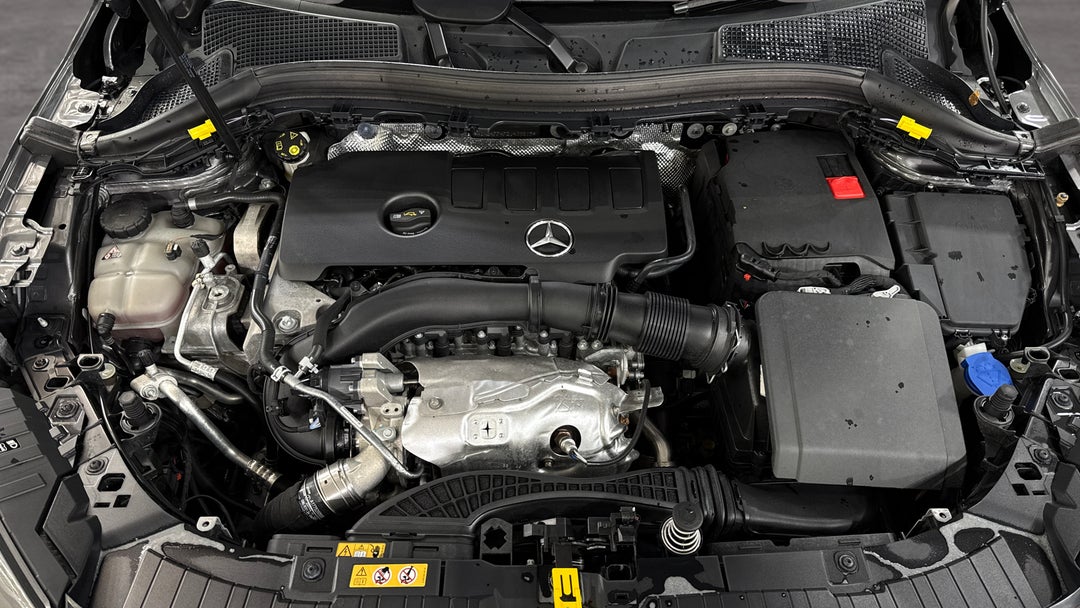 2022 Mercedes-benz GLA 250 4matic, Automatic, 33906 km, Open Bonnet (Engine)