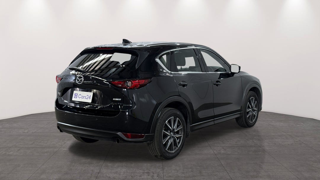 2017 Mazda CX-5 Gt (4x4), Automatic, 104839 km, Right Back Diagonal (45- Degree) View