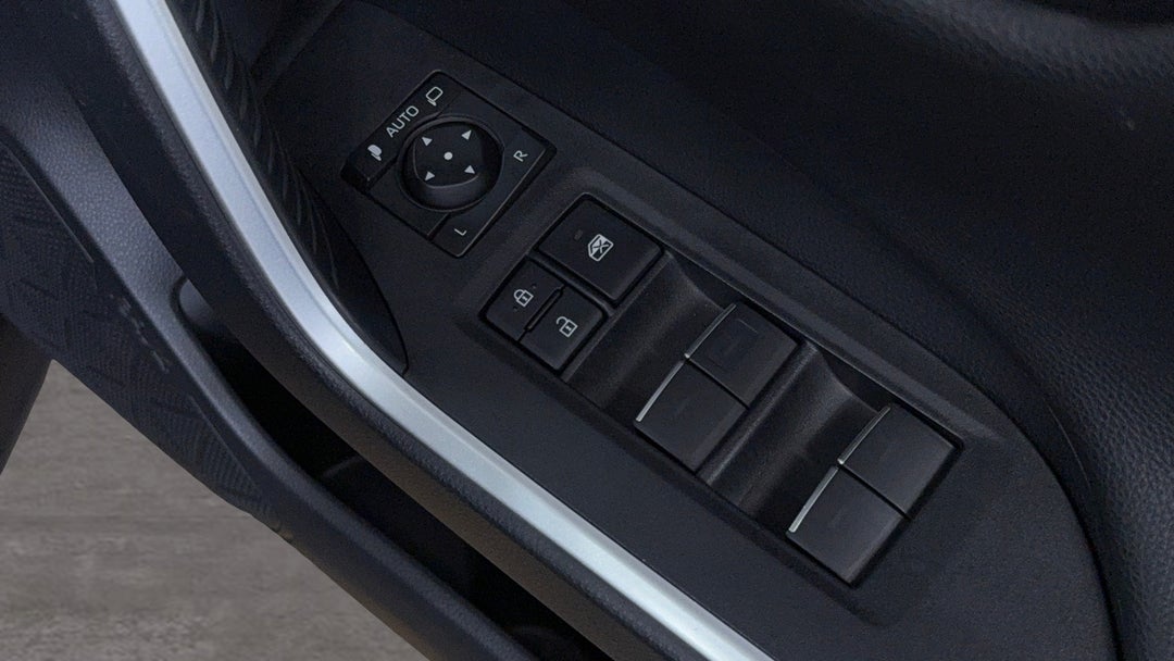 2023 Toyota RAV4 Cruiser (2wd) Hybrid, Automatic, 29598 km, Drivers Side Door Panel Controls