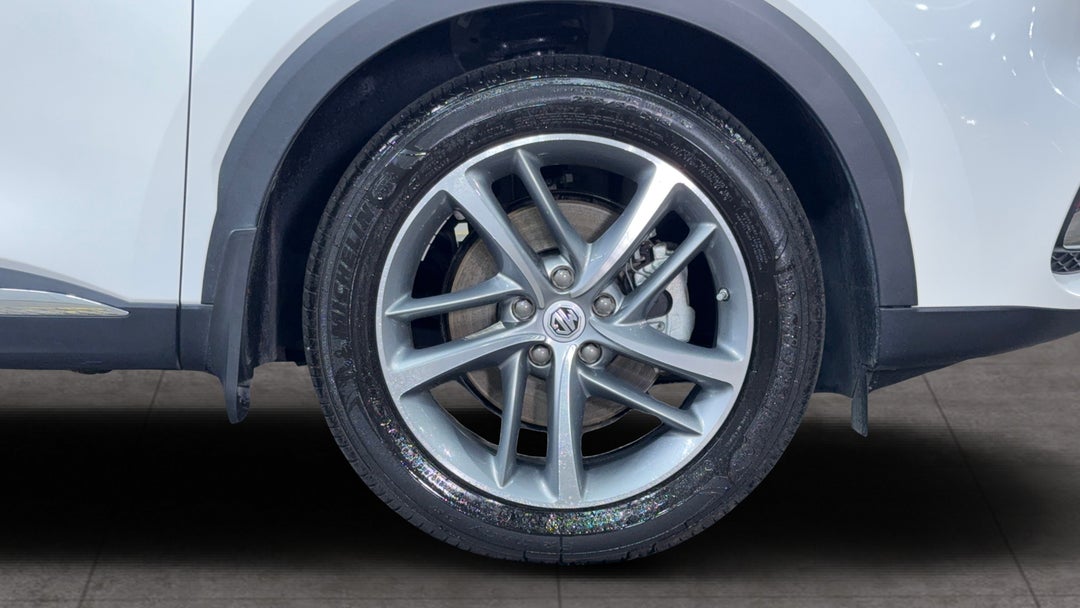 2022 MG HS +ev Phev Essence, Automatic, 22307 km, Right Front Wheel