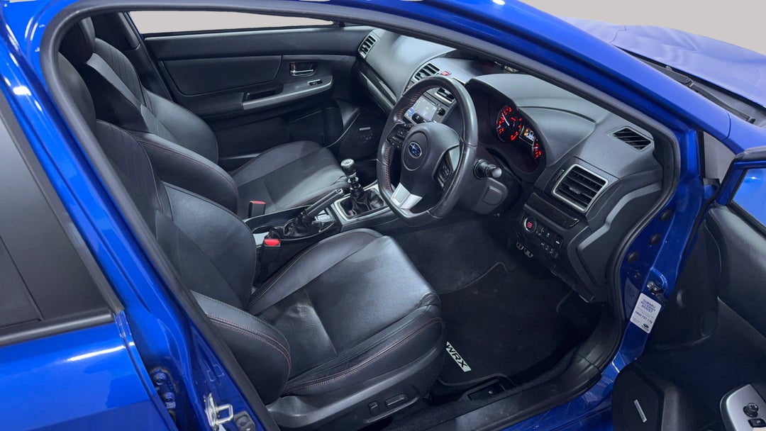 2016 Subaru WRX Premium (AWD), Manual, 137246 km, Right Side Front Door Cabin View