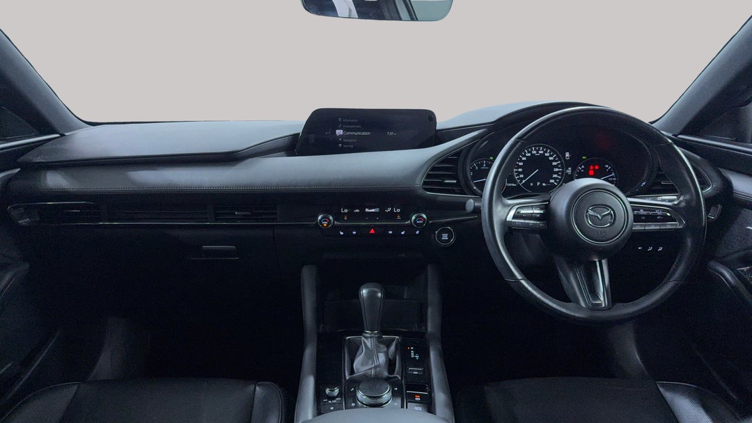 2020 Mazda 3 G25 Astina, Automatic, 72918 km, Dashboard View