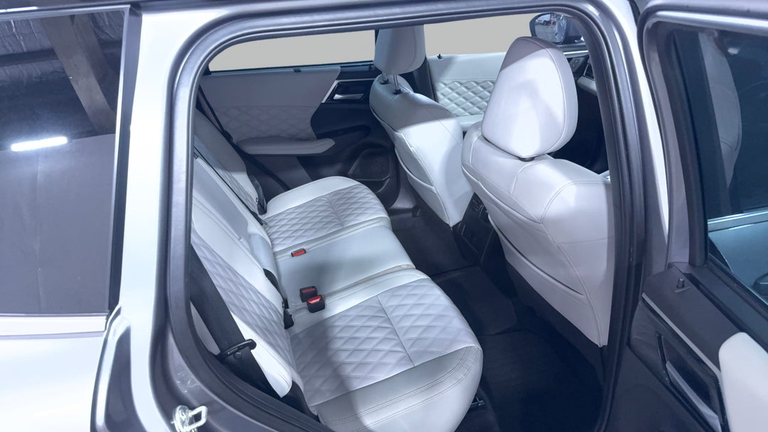 2023 Mitsubishi Outlander Phev Exceed 5+2 Seat (AWD), Automatic, 73779 km, Right Side Rear Door Cabin View