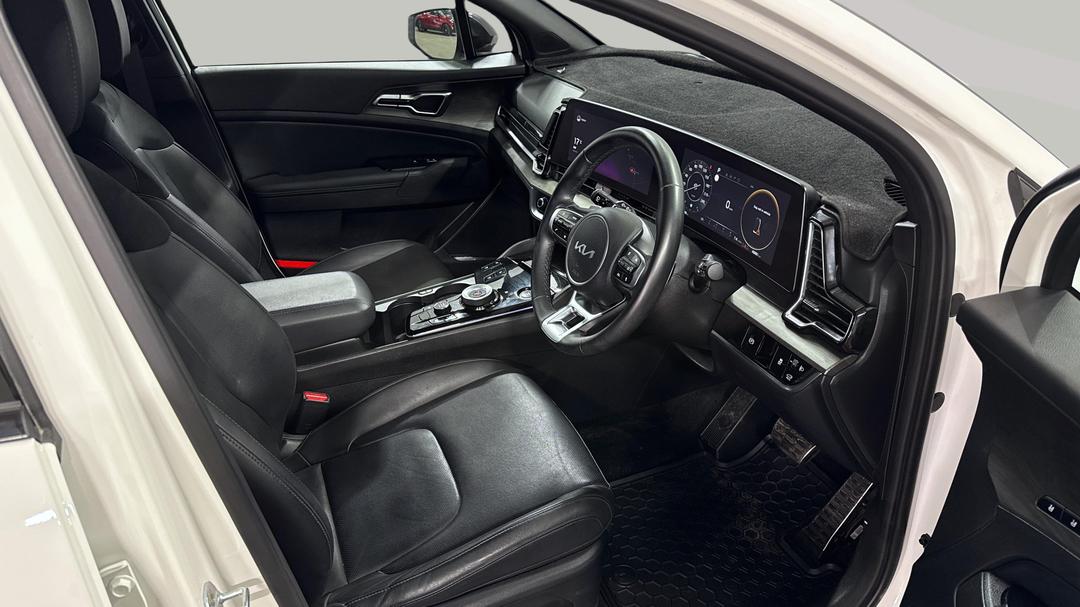 2022 Kia Sportage Gt-line (AWD), Automatic, 48881 km, Right Side Front Door Cabin View
