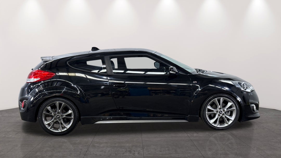 2015 Hyundai Veloster Sr Turbo, Automatic, 83696 km, Right Side View
