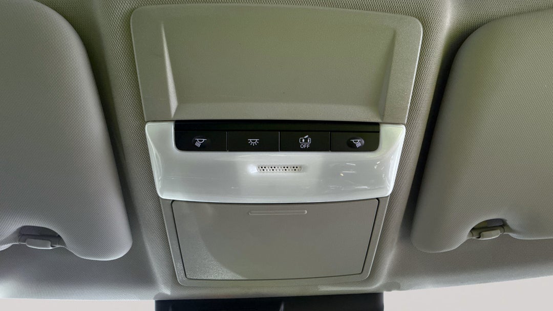 2023 Mitsubishi Outlander Es 7 Seat (2WD), Automatic, 52062 km, On-Roof Controls/Sunglass holder