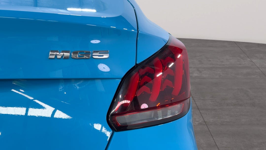 2024 MG Mg5 Vibe, Automatic, 20101 km, Badge (Boot Right Side)
