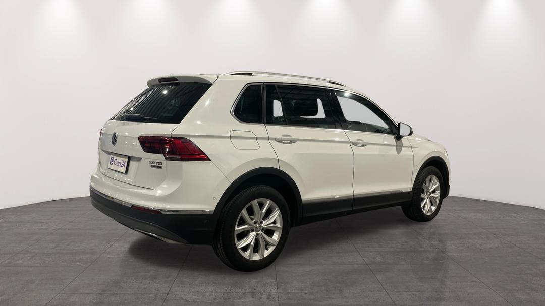 2017 Volkswagen Tiguan 162 Tsi Highline, Automatic, 112800 km, Right Back Diagonal (45- Degree) View