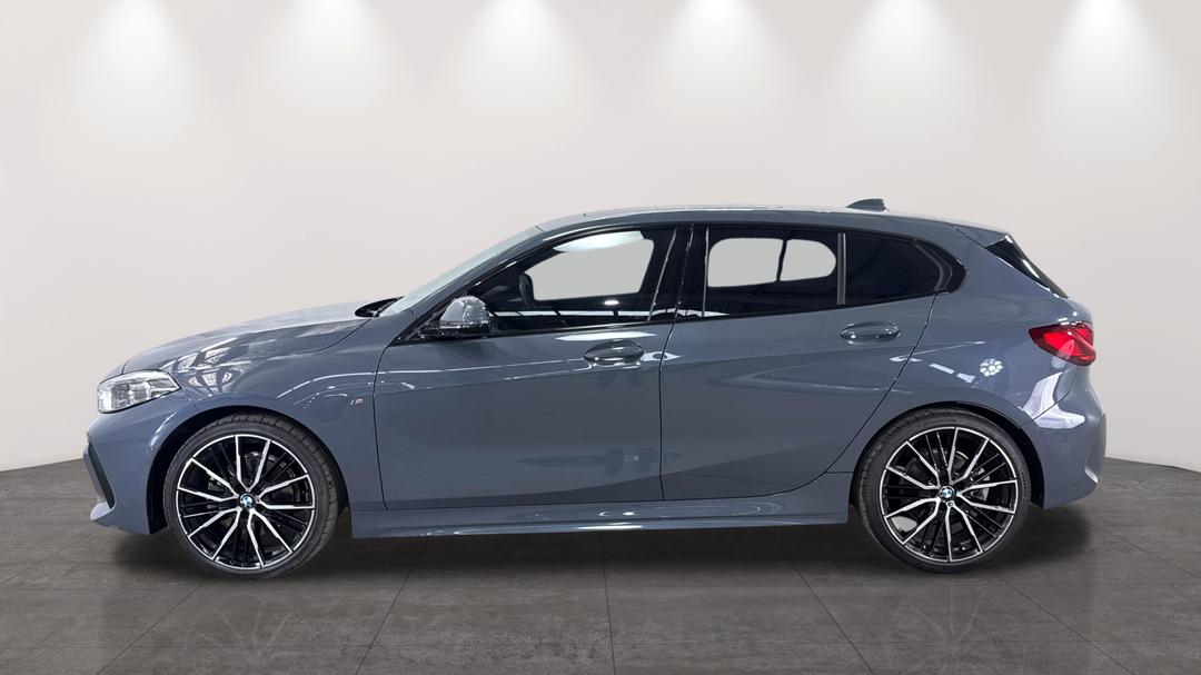 2020 BMW 1 18i M Sport, Automatic, 33680 km, Left Side View