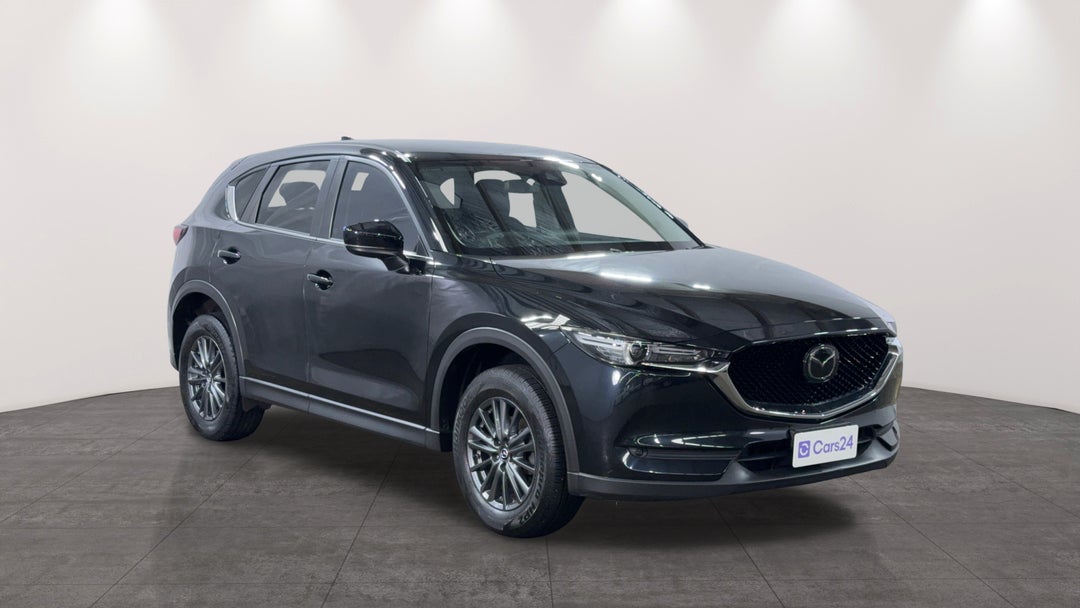 2020 Mazda CX-5 Maxx Sport (4x2), Automatic, 77551 km, Right Front Diagonal (45- Degree) View