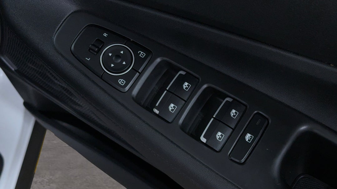 2023 Hyundai Santa Fe Crdi (AWD), Automatic, 29702 km, Drivers Side Door Panel Controls