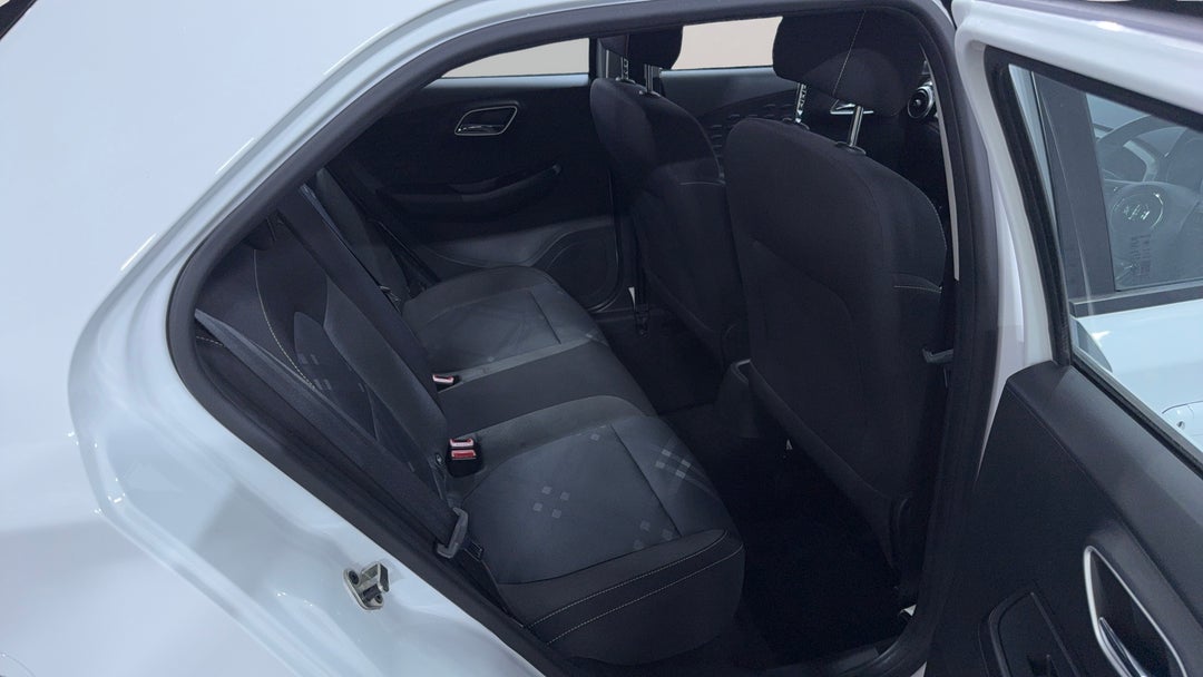 2023 MG Mg3 Auto Core, Automatic, 25190 km, Right Side Rear Door Cabin View
