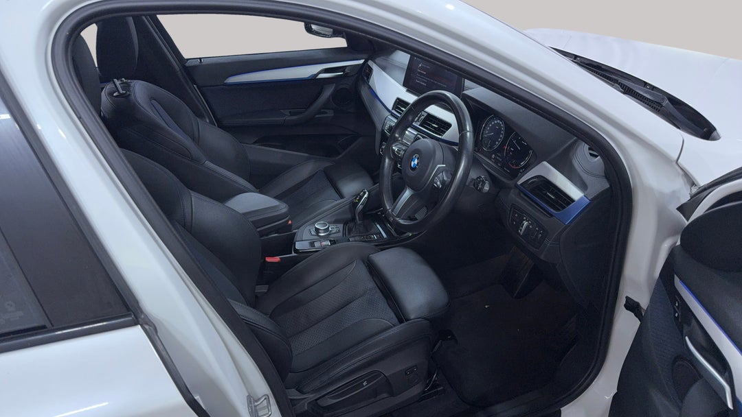 2019 BMW X1 sDrive 20i M Sport, Automatic, 36093 km, Right Side Front Door Cabin View