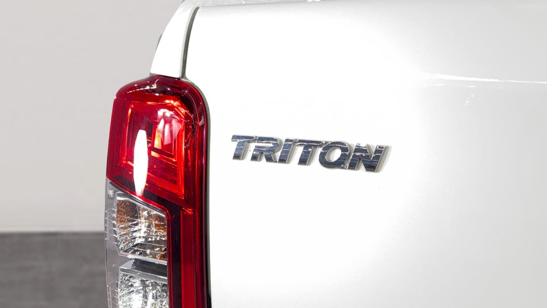 Badge (Boot Left Side)