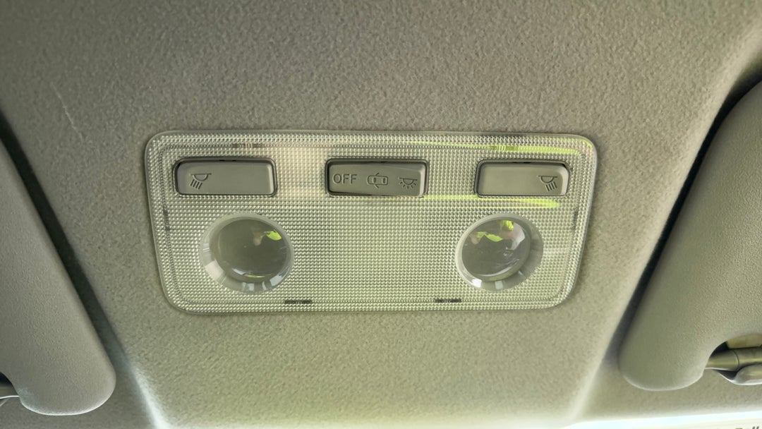 On-Roof Controls/Sunglass holder