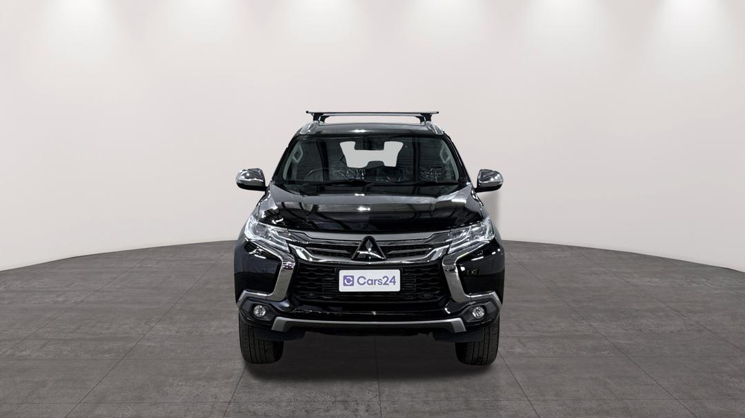 2018 Mitsubishi Pajero Sport Exceed (4x4) 7 Seat, Automatic, 55056 km, Front View