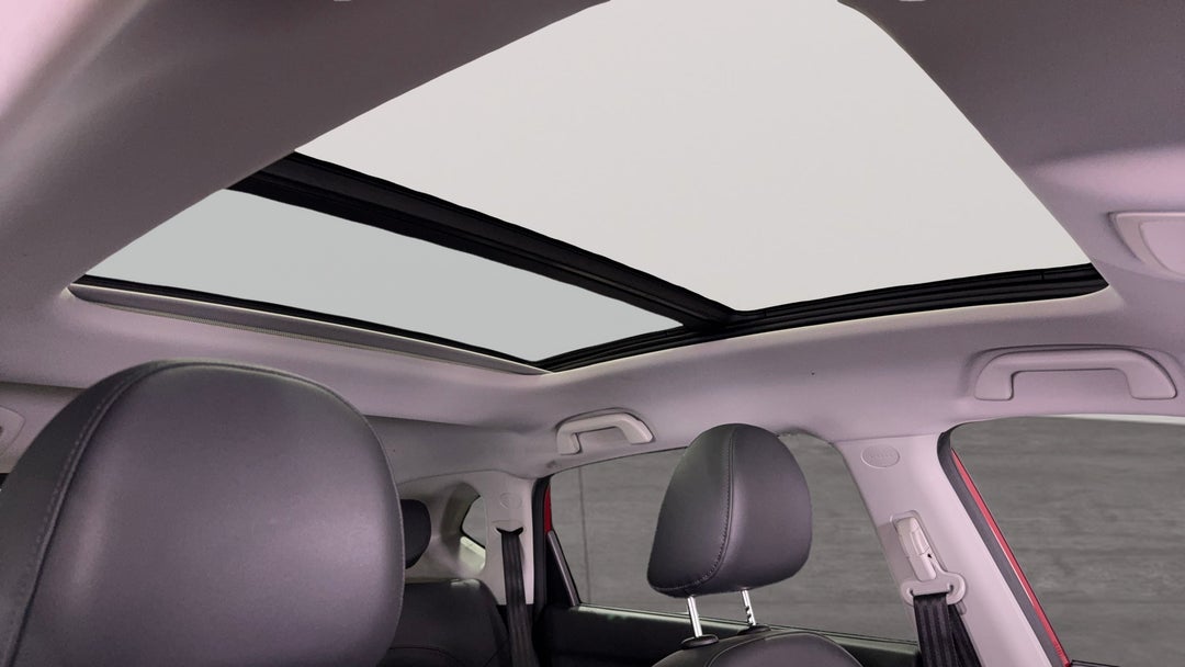 Interior Sunroof/Moonroof