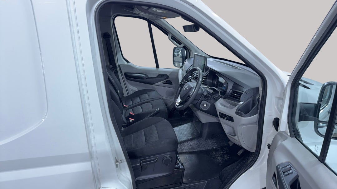 2021 LDV Deliver 9 Deliver 9, Automatic, 81238 km, Right Side Front Door Cabin View