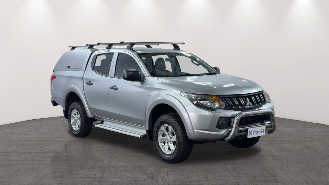 2017 Mitsubishi Triton Glx Plus (4x4), Automatic, 150949 km, Right Front Diagonal (45- Degree) View