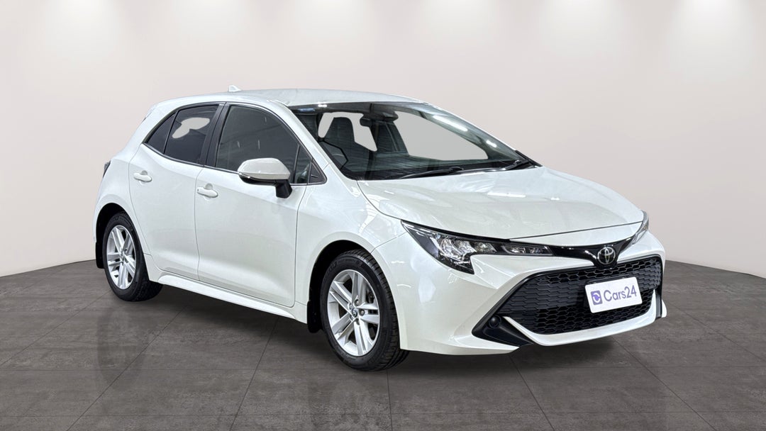 2018 Toyota Corolla Ascent Sport, Automatic, 71965 km, Right Front Diagonal (45- Degree) View